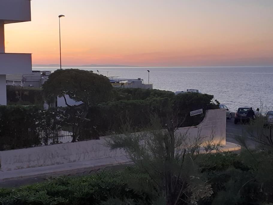 Portami A Sentire Le Onde Del Mare Apartment Bari Exterior photo