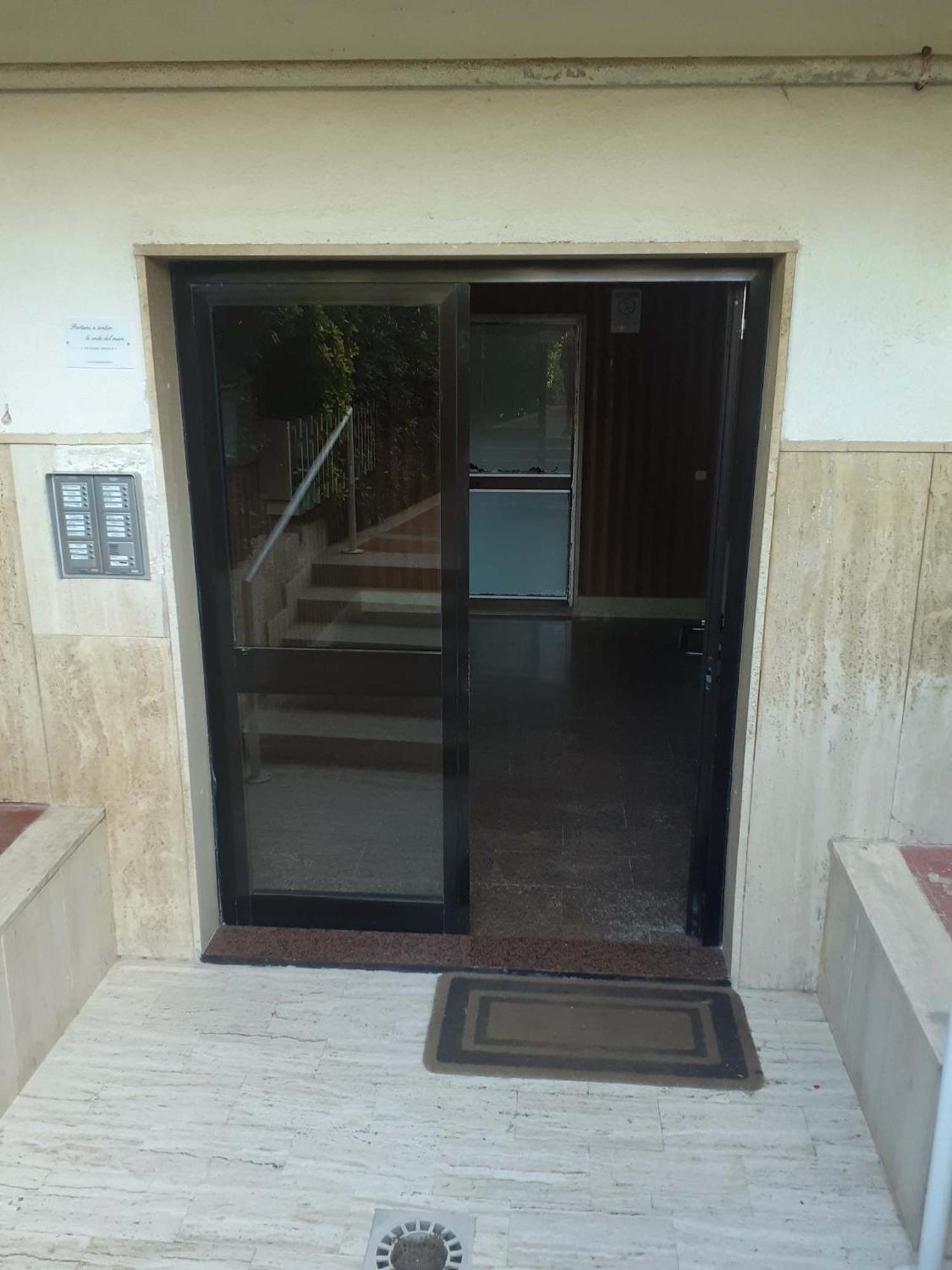 Portami A Sentire Le Onde Del Mare Apartment Bari Exterior photo