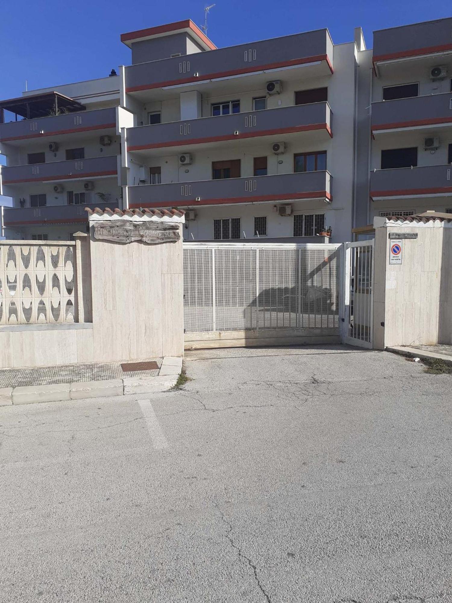 Portami A Sentire Le Onde Del Mare Apartment Bari Exterior photo